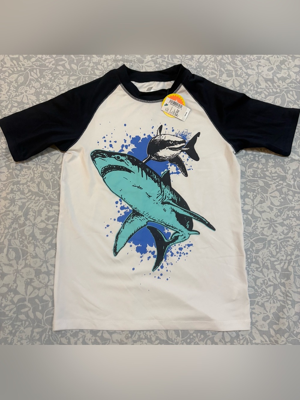 Perry Ellis Sport Boy’s Short Sleeve Shark Rash-guard , Size XL 14